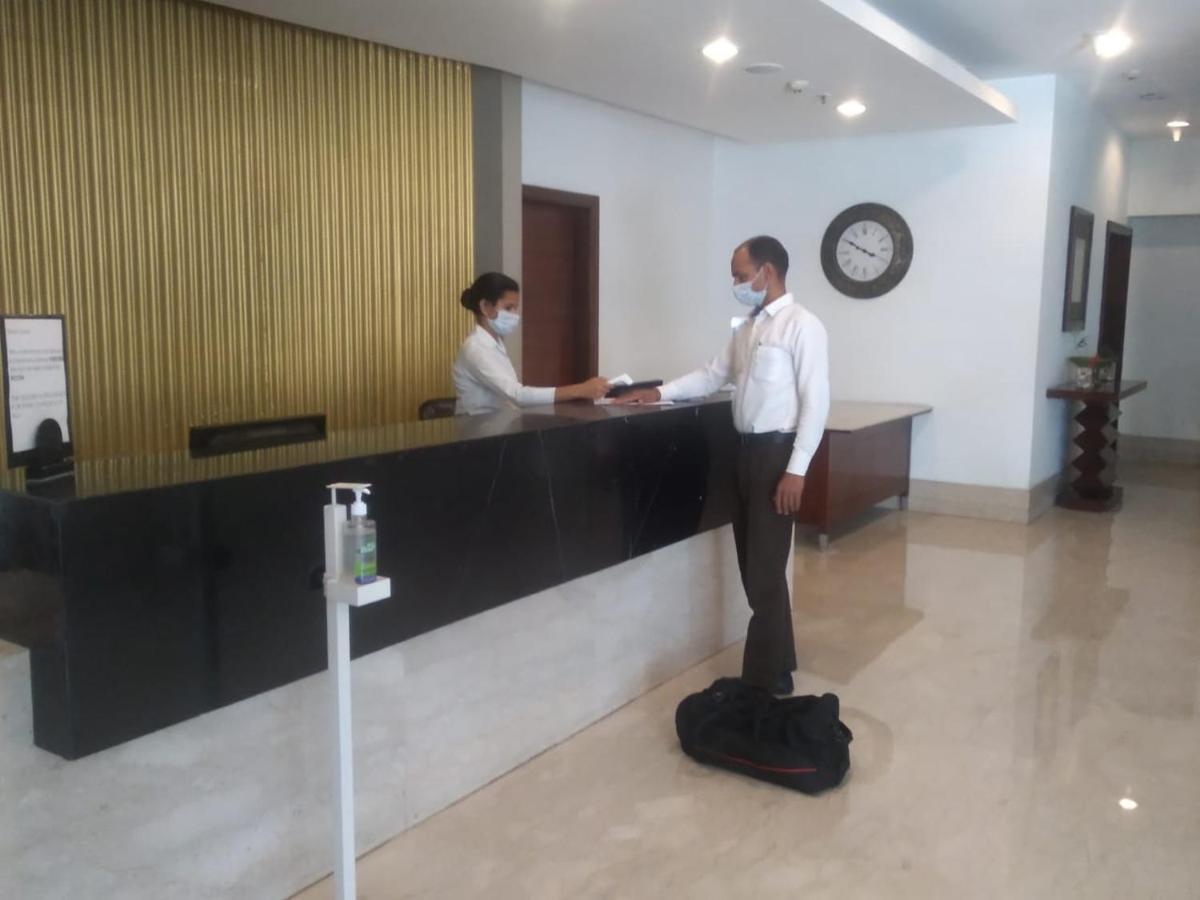 The Golden Plaza Hotel Panchkula Luaran gambar