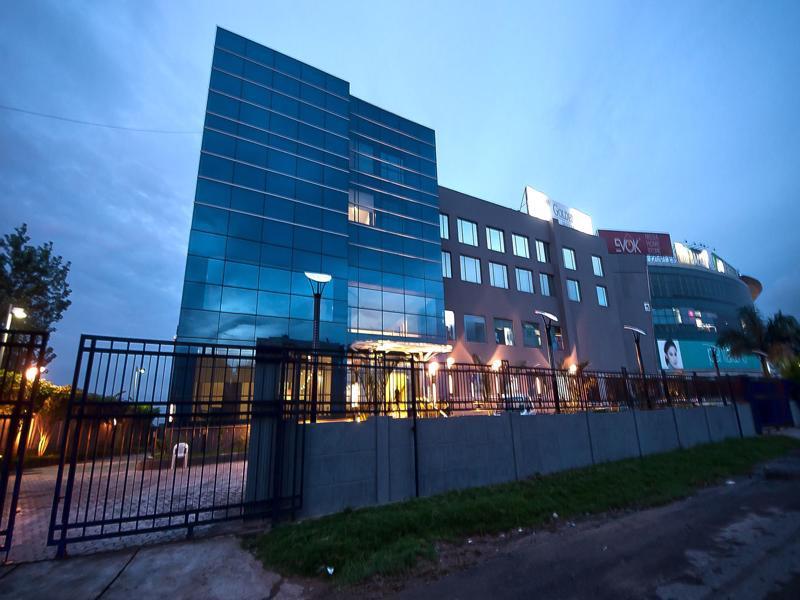 The Golden Plaza Hotel Panchkula Luaran gambar