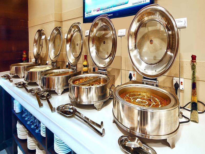 The Golden Plaza Hotel Panchkula Luaran gambar