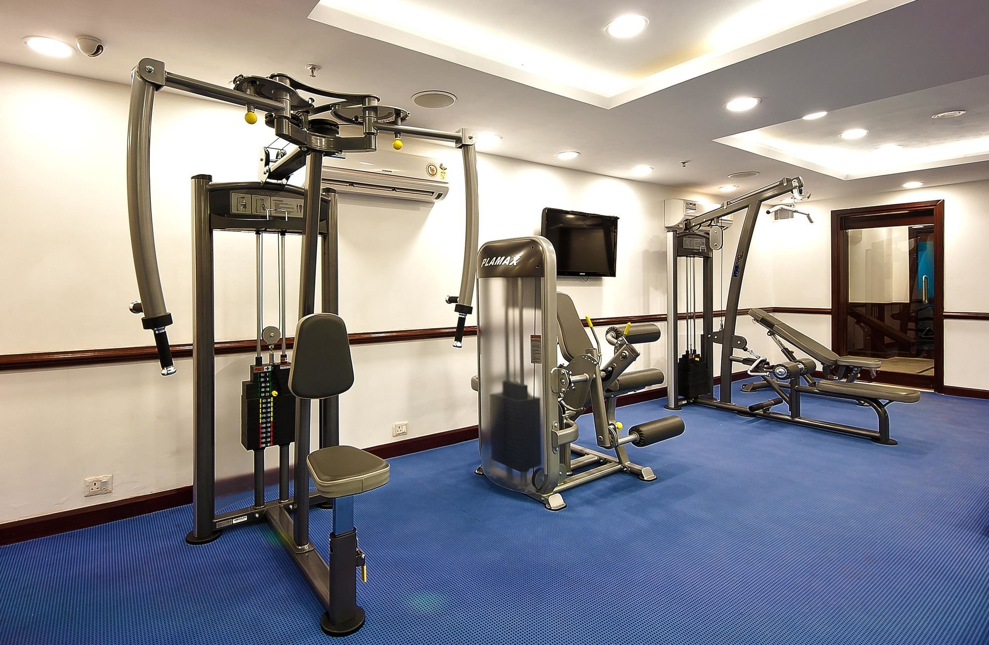 The Golden Plaza Hotel Panchkula Luaran gambar
